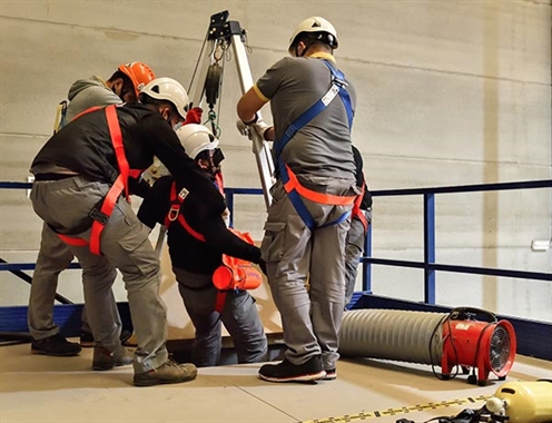 Confined Space with Escape BA